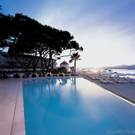 La De La Pinede Hotel