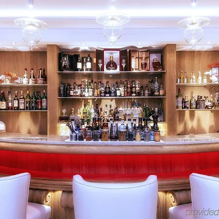La De La Pinede Hotel 5*